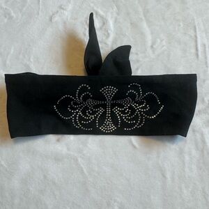 Open Road Girl Black Headband with Rhinestone Design